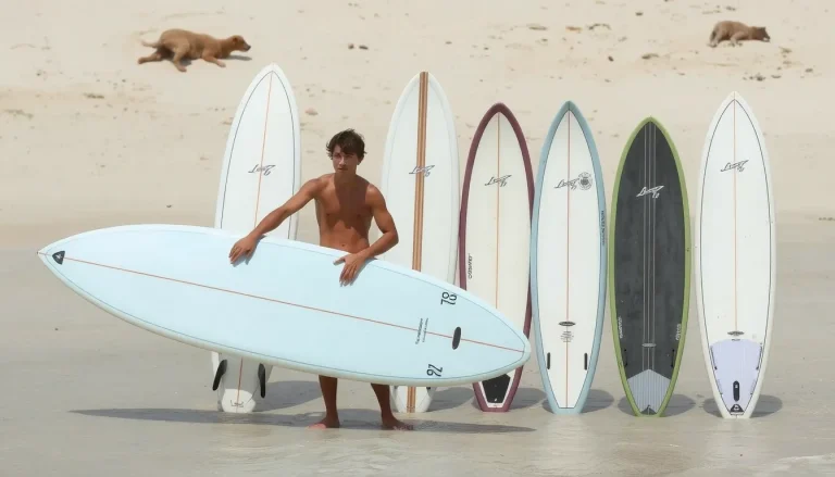 Comment choisir sa planche de surf selon son niveau, son poids et son gabarit